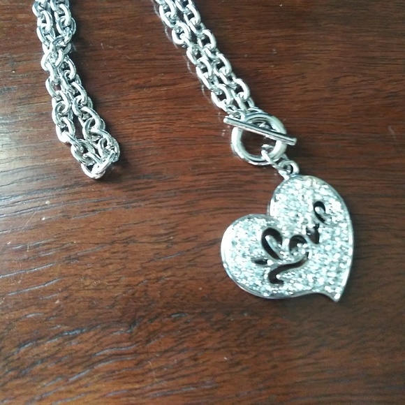 Toggle heart love necklace - Picture 4 of 7